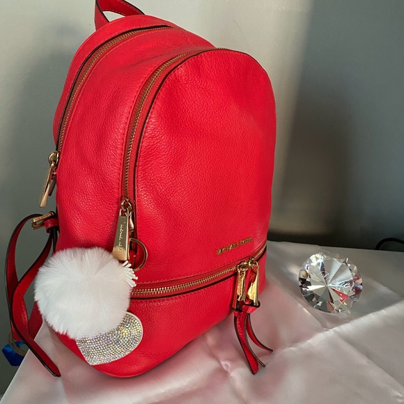 Michael Kors Rhea medium backpack - Picture 2 of 4